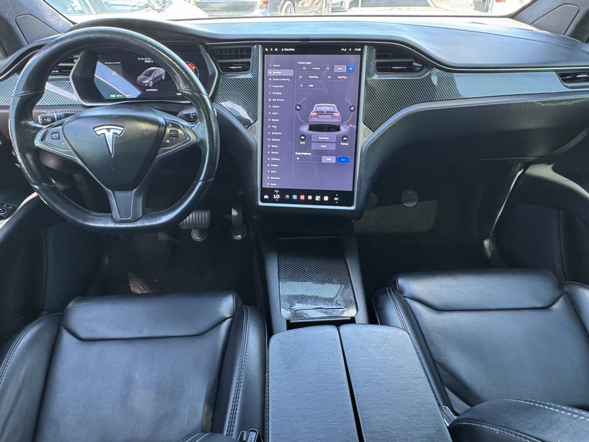 Used 2018 Tesla Model X AWD/4WD image 20