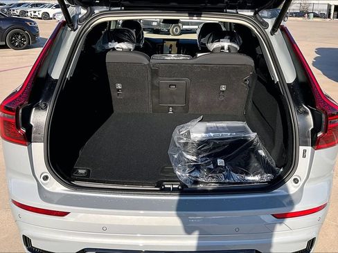 New 2026 Volvo XC60 B5 Plus w/ Climate Package AWD/4WD image 38