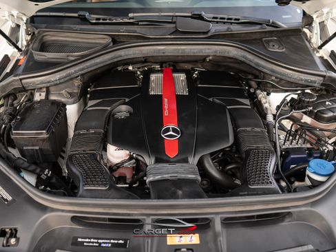 Used 2019 Mercedes-Benz GLE 43 AMG 4MATIC w/ Premium 3 Package image 53