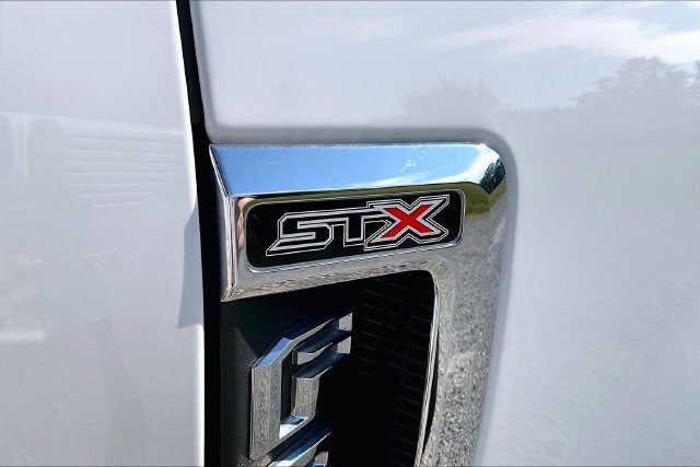 Used 2020 Ford F350 XL w/ STX Appearance Package AWD/4WD image 12
