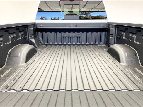 New 2026 GMC Sierra 2500 Denali w/ Denali Reserve Package image 11