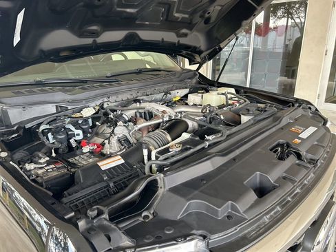 Used 2024 Ford F350 Lariat image 12