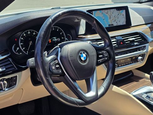 Used 2018 BMW 530i RWD image 14