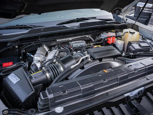 Used 2022 Chevrolet Silverado 3500 High Country image 33