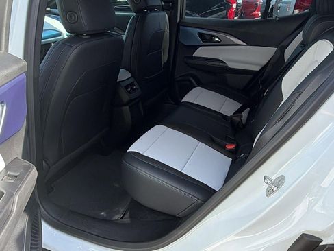 New 2026 Chevrolet Equinox EV LT FWD image 17