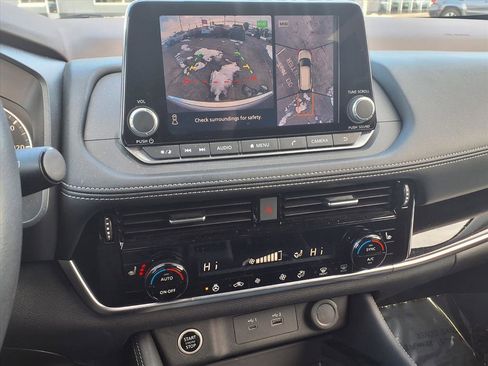 Certified 2023 Nissan Rogue SL image 25