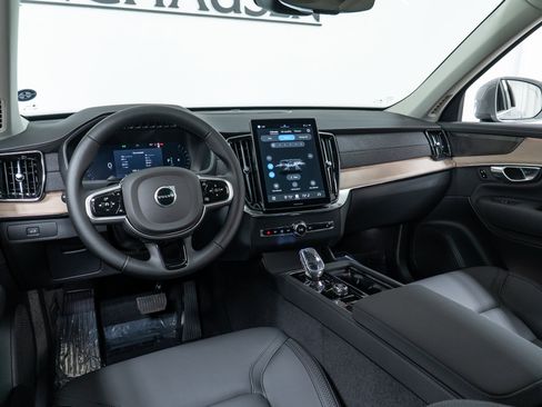 New 2026 Volvo XC90 B6 Plus w/ Protection Package Premier image 16