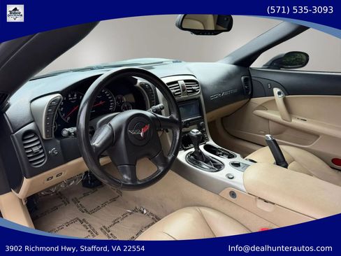 Used 2005 Chevrolet Corvette Coupe w/ Preferred Equipment Group RWD image 22