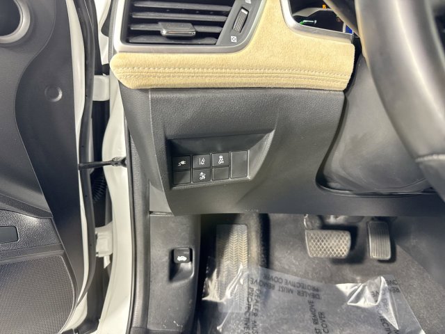 Used 2021 Honda Clarity Touring image 15