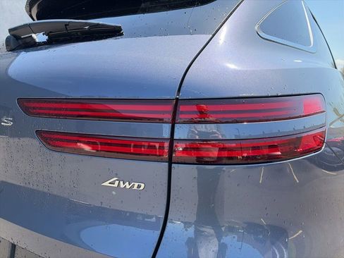 New 2026 Genesis GV70 2.5T Select AWD/4WD image 12