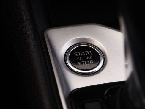 Used 2025 Nissan Altima 2.5 SV image 14