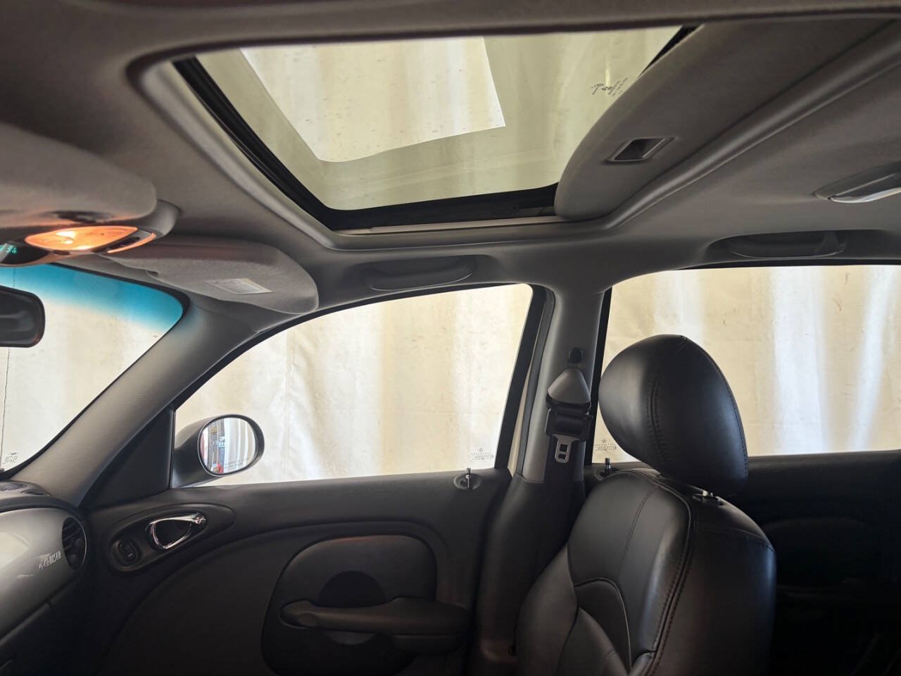 Used 2005 Chrysler PT Cruiser GT FWD image 14