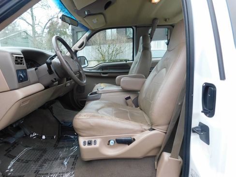 Used 1999 Ford F250 Lariat image 6