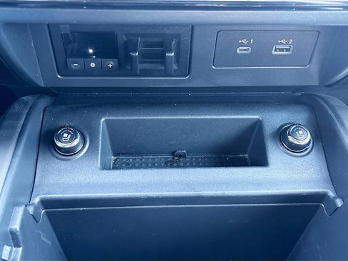 Used 2022 Nissan Titan Platinum Reserve w/ Moonroof Package image 20