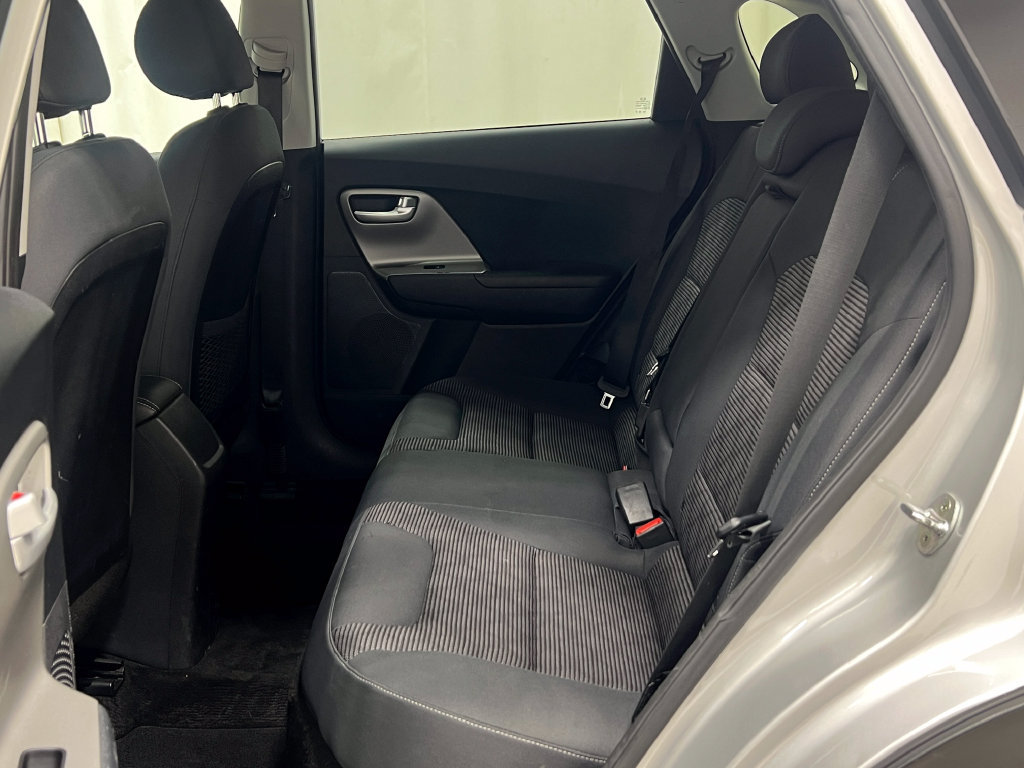 Used 2019 Kia Niro LX FWD image 29