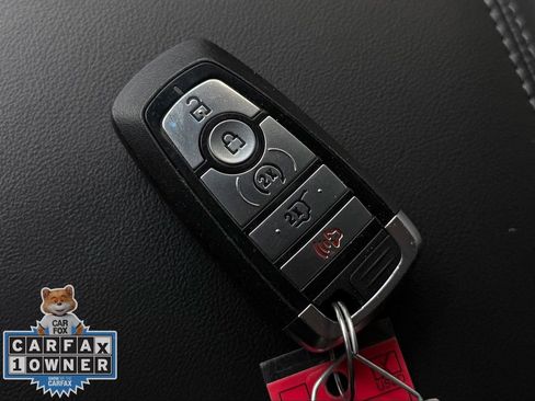 Used 2022 Ford Explorer XLT w/ Equipment Group 202A image 28