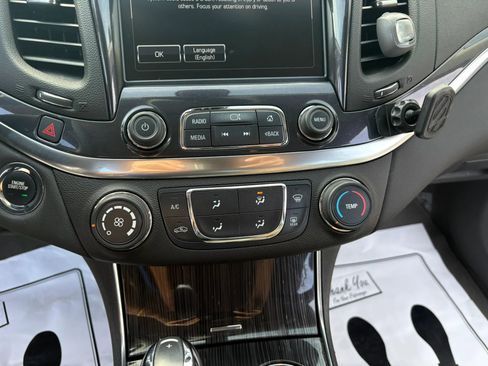 Used 2018 Chevrolet Impala LS FWD image 28