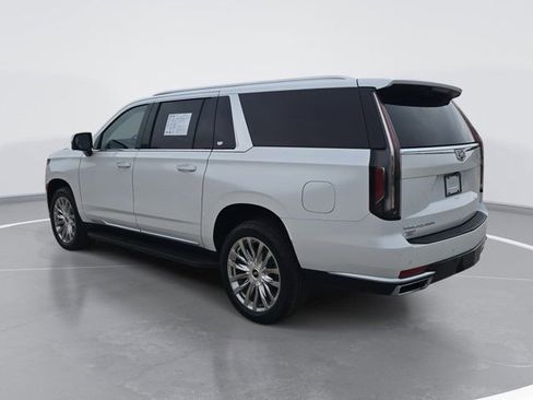 Used 2022 Cadillac Escalade ESV Luxury image 5