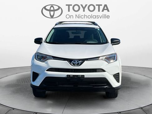 Used 2016 Toyota RAV4 LE AWD/4WD image 9