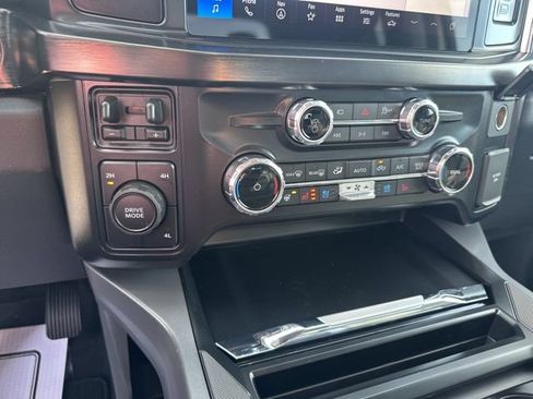 New 2026 Ford F350 4x4 Crew Cab DRW Super Duty image 33