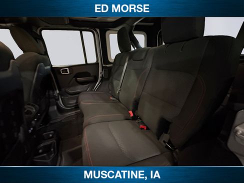 Used 2019 Jeep Wrangler Unlimited Rubicon AWD/4WD image 13