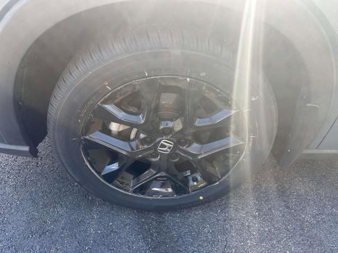 Used 2023 Honda HR-V Sport image 7