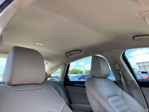 Used 2020 Ford Fusion SEL FWD image 27