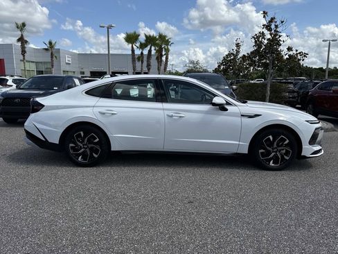 Used 2025 Hyundai Sonata SEL FWD image 2