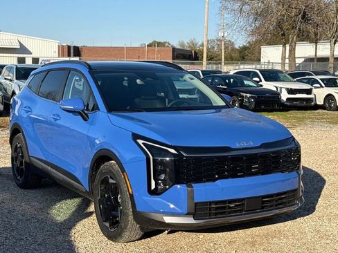 New 2026 Kia Sportage EX w/ EX Panorama Roof Package FWD image 1