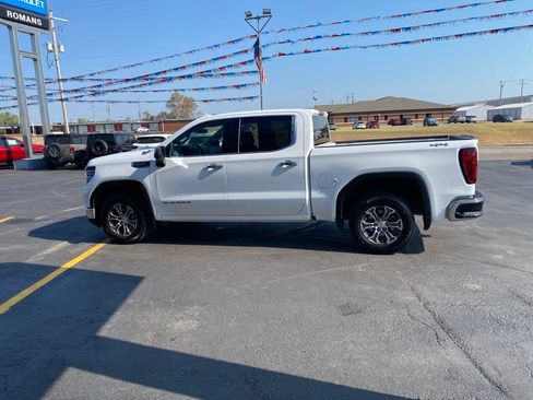 Used 2025 GMC Sierra 1500 SLT AWD/4WD image 8