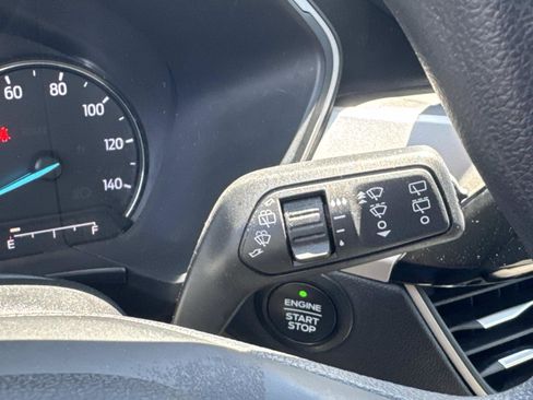 Used 2022 Ford Escape SE w/ SE Sport Appearance Package FWD image 19