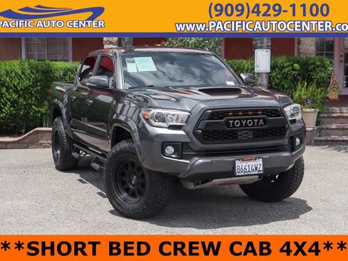 Used 2019 Toyota Tacoma TRD Sport AWD/4WD image 1