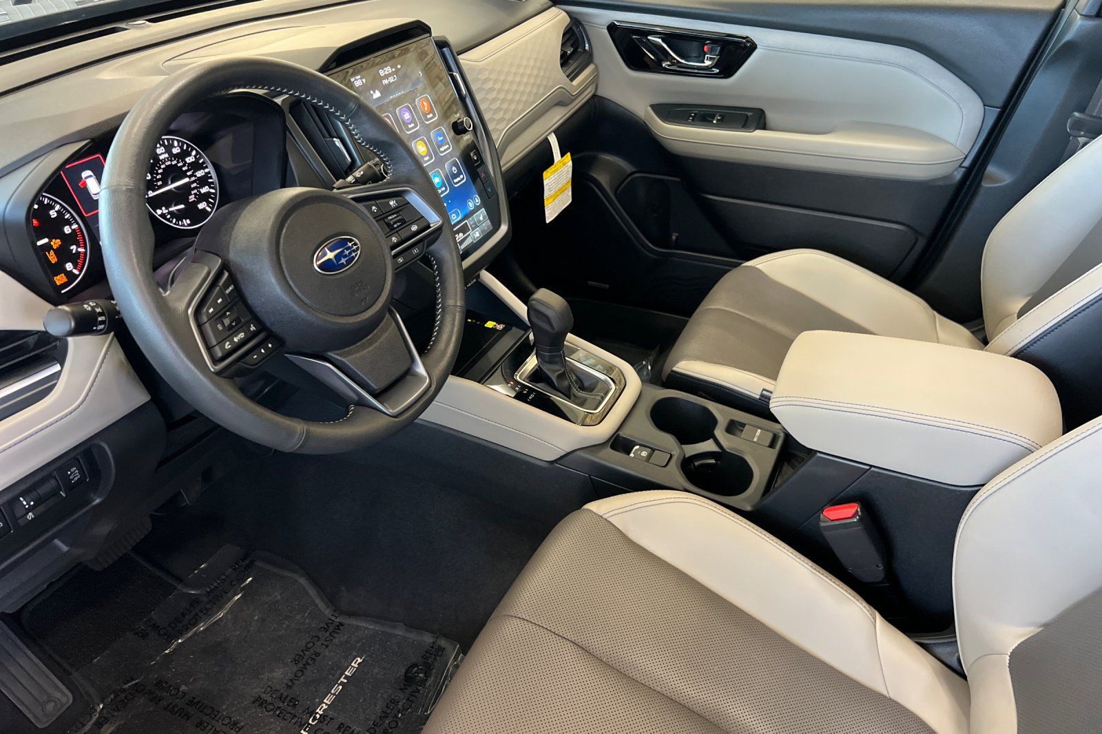 Used 2025 Subaru Forester Limited AWD/4WD image 9