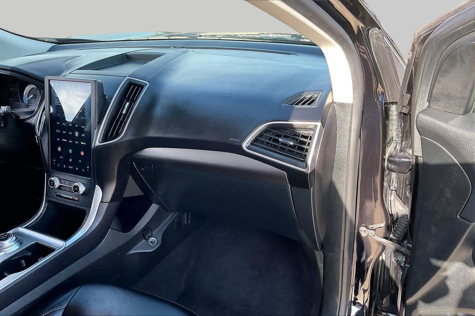 Used 2023 Ford Edge SEL AWD/4WD image 18