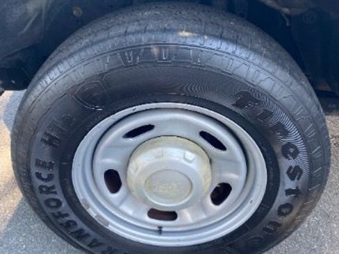 Used 2015 Ford F250 XL w/ Power Equipment Group image 28