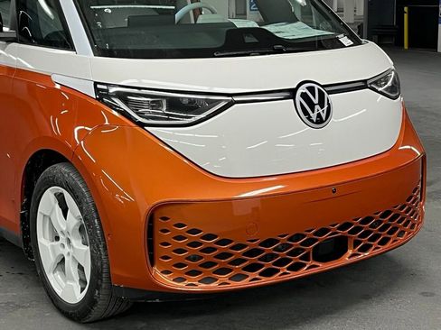 New 2025 Volkswagen ID. Buzz 1st Edition image 42