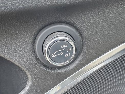 Used 2021 Buick Enclave Premium w/ Sun and Sites Package image 13