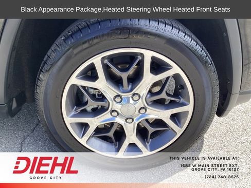 Used 2021 Jeep Grand Cherokee Limited w/ Luxury Group II AWD/4WD image 9