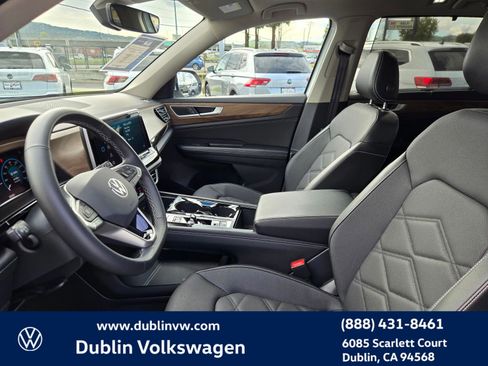Certified 2024 Volkswagen Atlas SE image 24