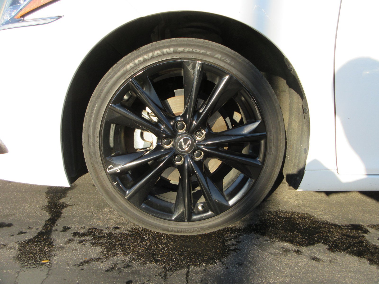 Used 2023 Lexus ES 300h w/ Accessory Package (Z2) FWD image 19