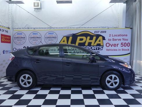 Used 2012 Toyota Prius Two FWD image 22