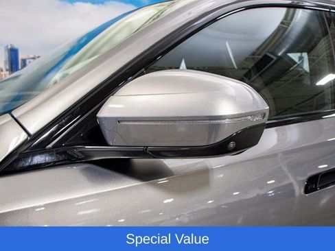 Used 2025 BMW 760i xDrive w/ Premium Package AWD/4WD image 10