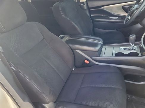 Used 2017 Nissan Murano S w/ Navigation Package image 16