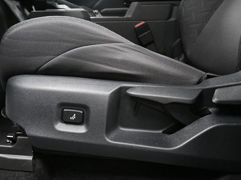 Certified 2025 Toyota Tacoma SR RWD image 10