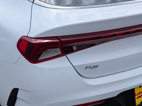 Used 2021 Kia K5 LXS FWD image 17