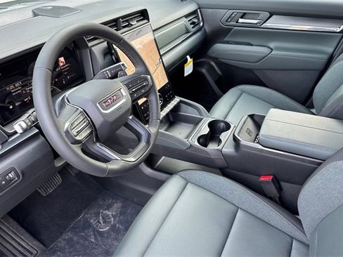 New 2026 GMC Terrain AT4 w/ LPO, Floor Liner Package image 10