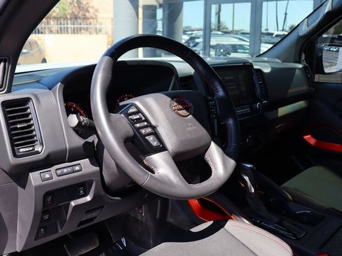 Used 2022 Nissan Frontier Pro-X RWD image 40