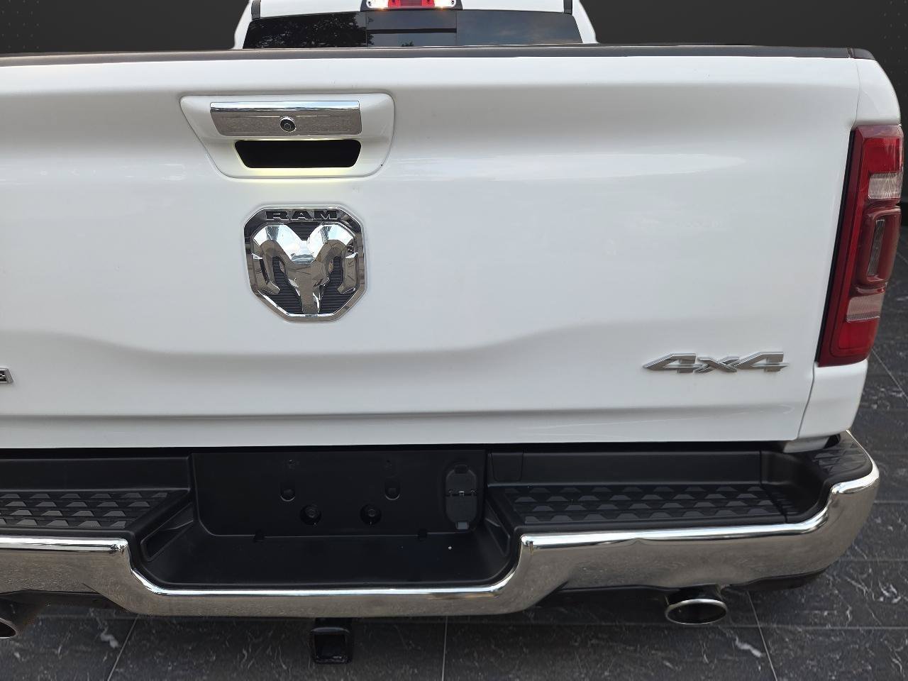 Used 2022 RAM 1500 Laramie AWD/4WD image 38