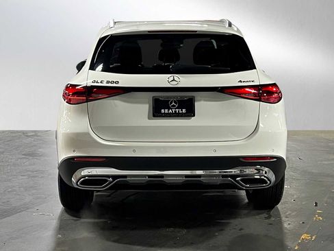 Certified 2025 Mercedes-Benz GLC 300 GLC 300 image 4
