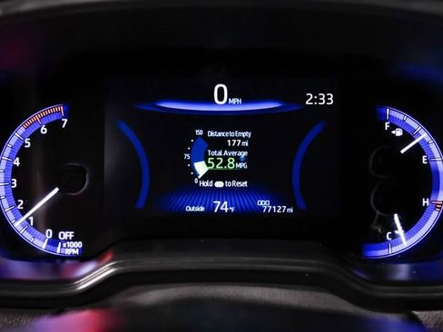 Used 2021 Toyota Corolla LE image 24